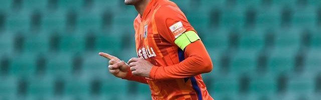 4轮5球！无解费莱尼助山东队4连胜 争冠最大杀手锏